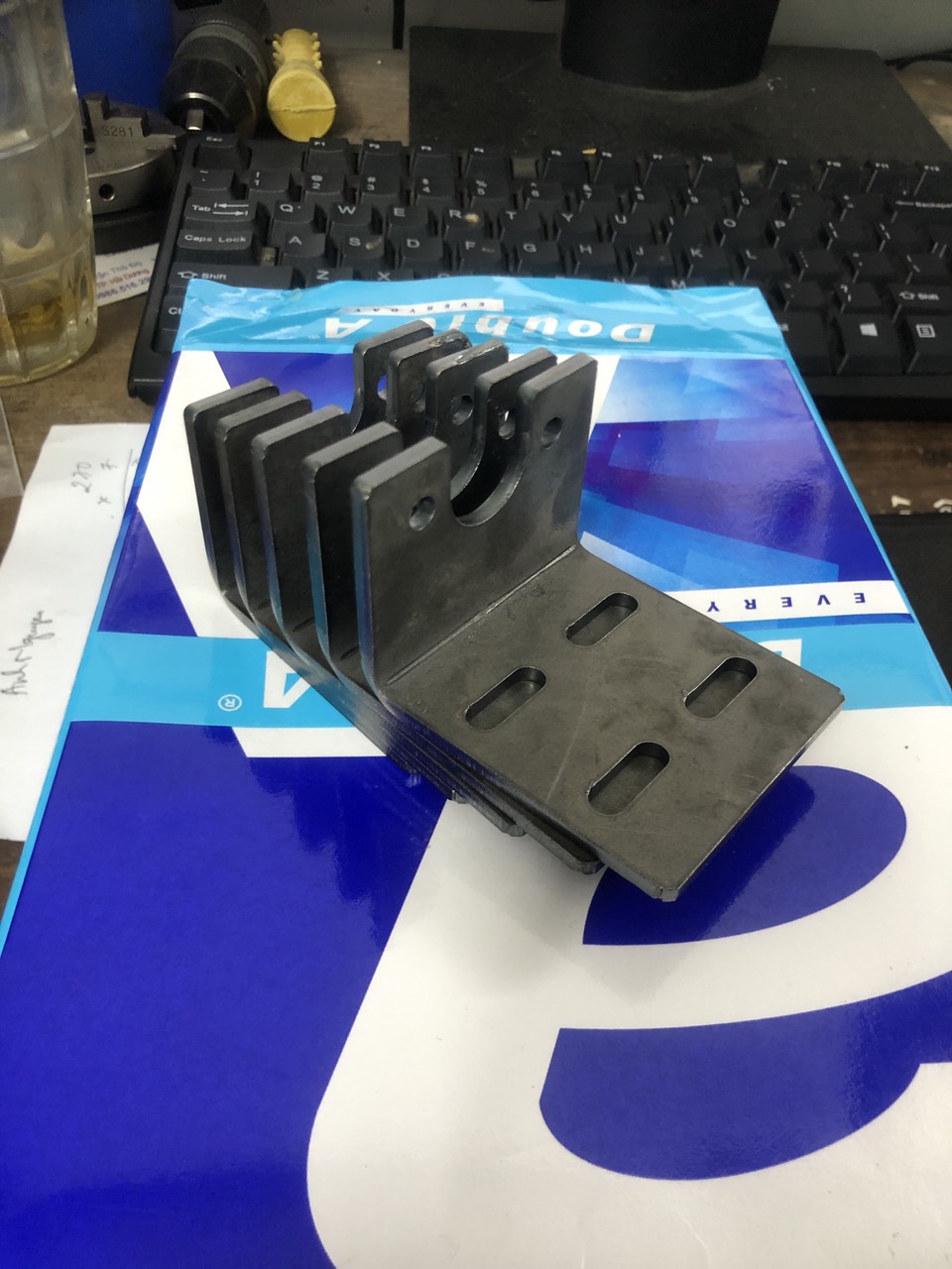 GIÁ ĐỠ MOTOR 775