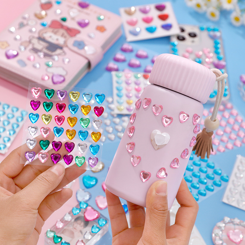 Sticker viên đá 3D hình trái tim lấp lánh