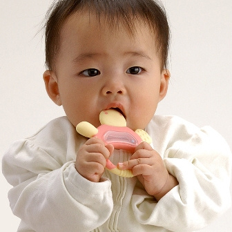 Gặm nướu tròn Richell Nhật chính hãng