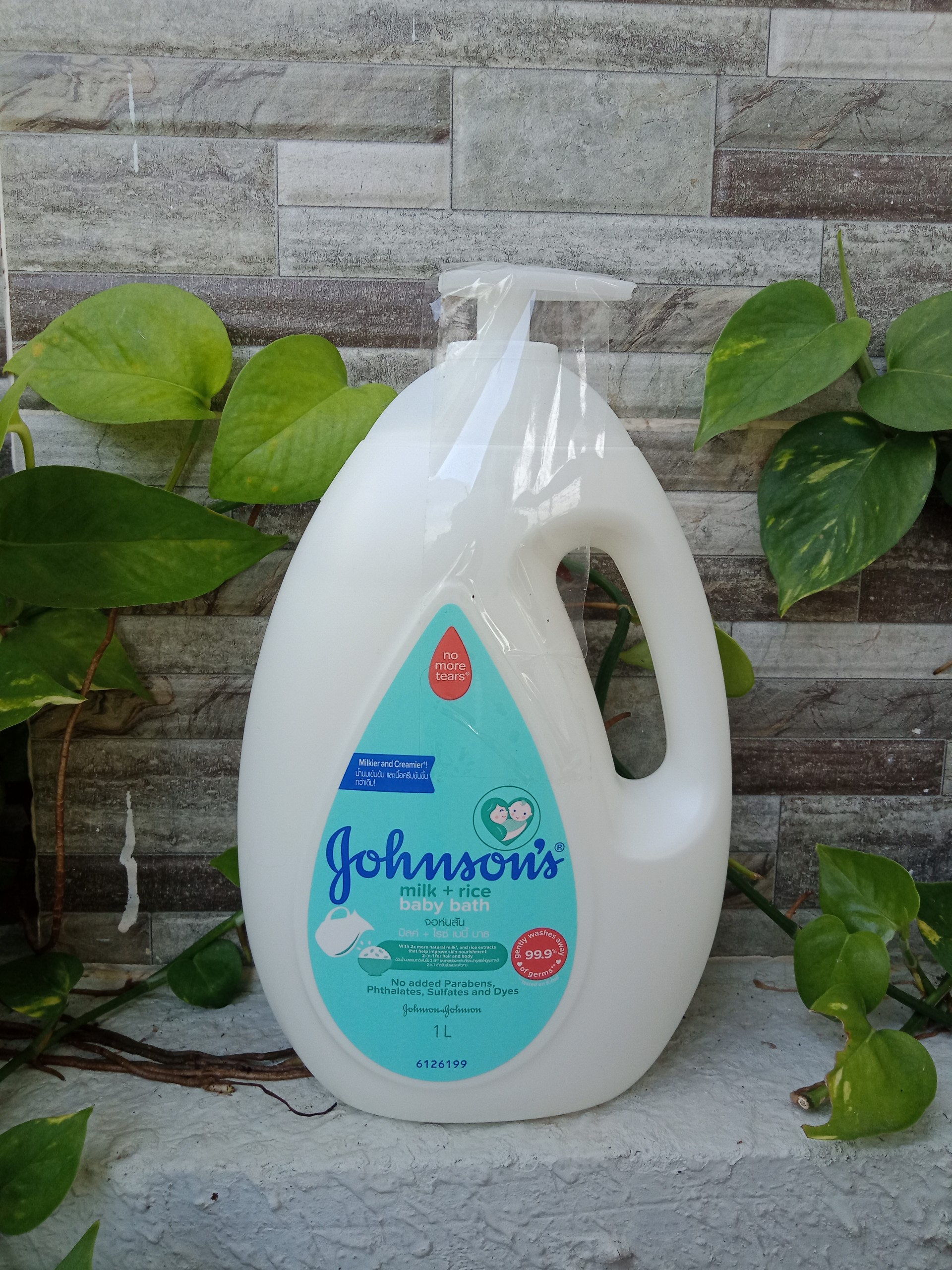 Sữa tắm  cho bé Johnson's baby 1000ml