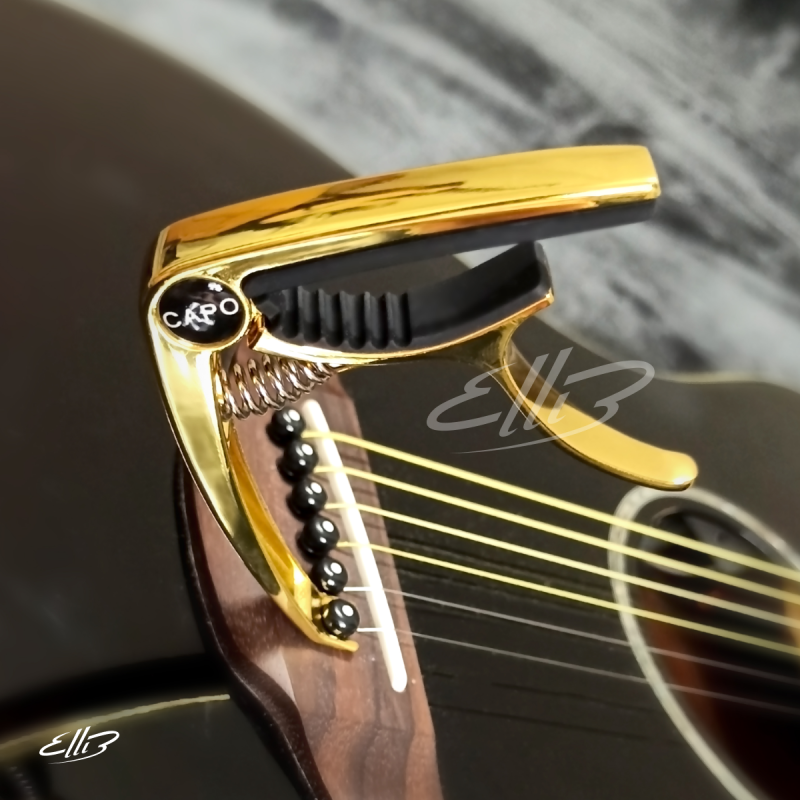 Capo Guitar cao cấp Mẫu E201 (màu vàng) - kẹp tăng tông có kèm khoá mở chốt dây đàn