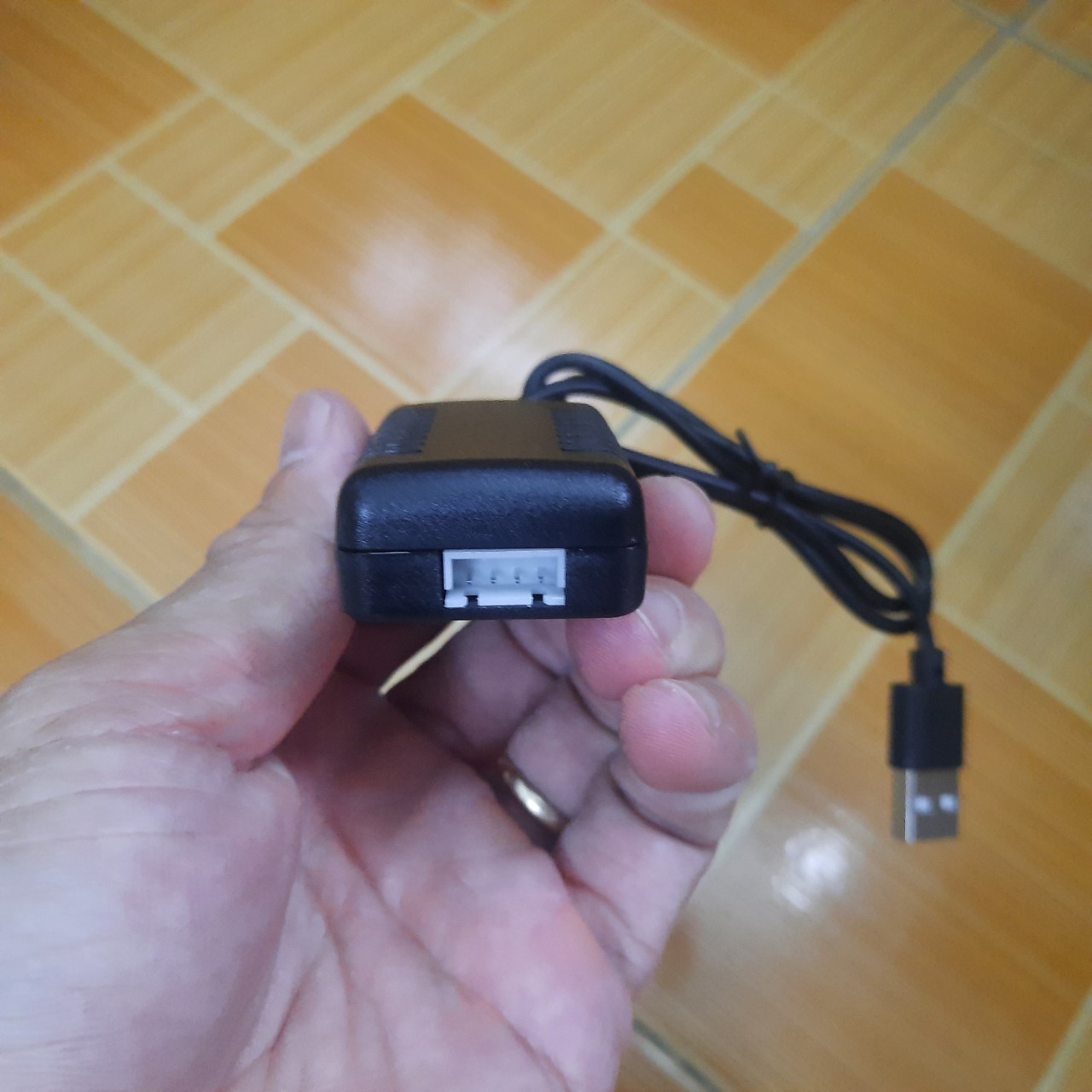 Bộ sạc pin 3s 2000ma pin 11.1v cổng xh-4p cho xe điều khiển từ xa