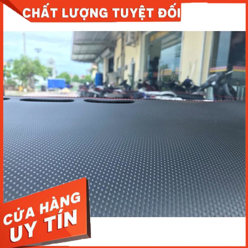 Thảm Taplo xe Toyota Altis (2009-2014), (2015-2020) da vân Carbon cao cấp