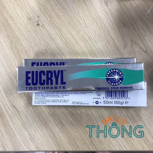 Kem đánh răng Eucryl bột đánh trắng răng bạc hà thơm mát Eucryl Toothpaste Freshmint 62g