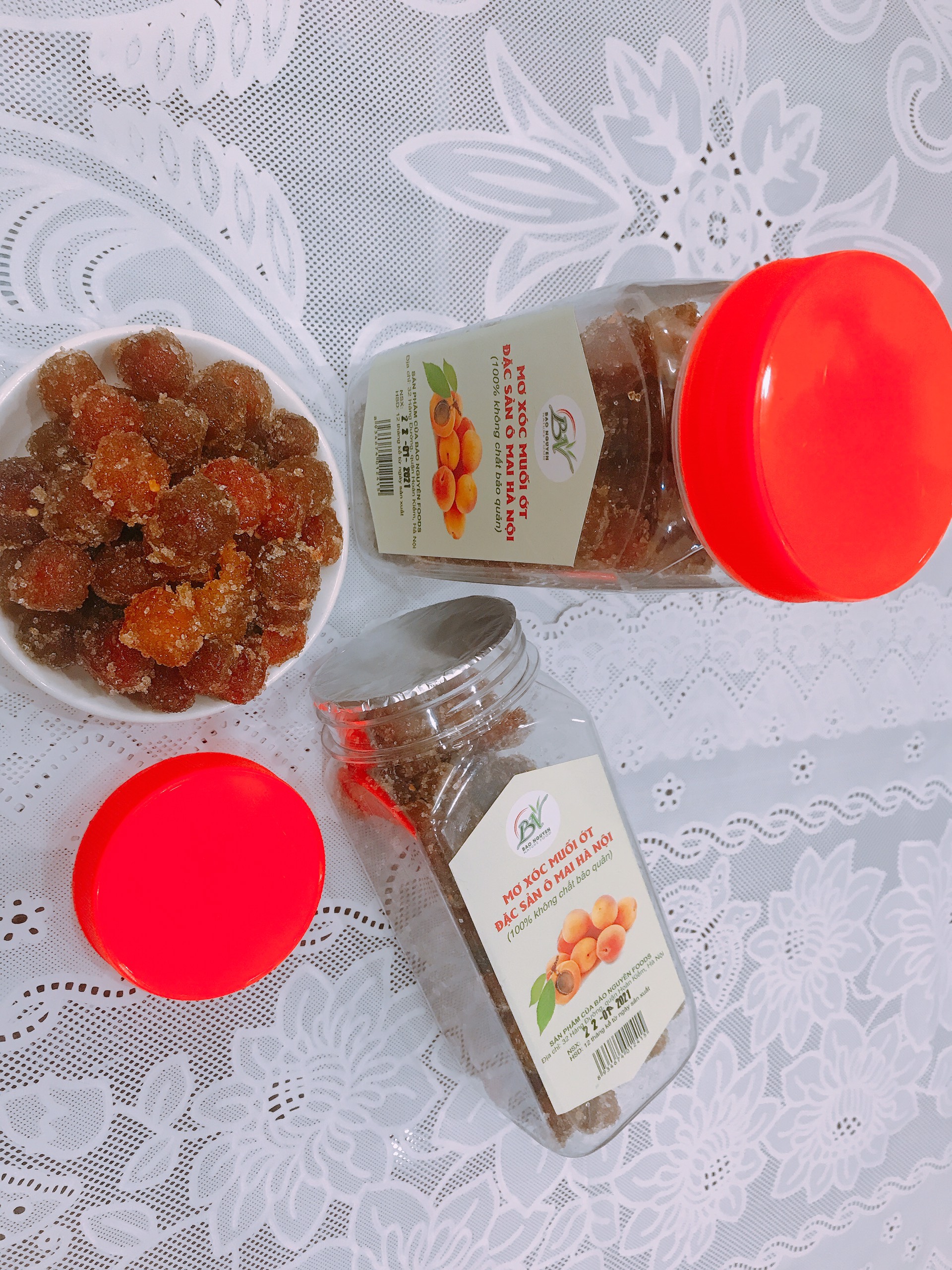 Hộp 400gr Mơ sấy xốc muối ớt (VIETFOOD)