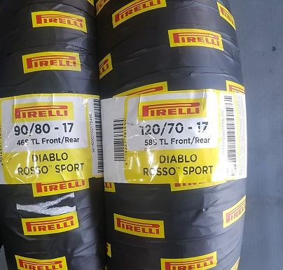 Tặng 1 áo thun Rosso Sport Cặp Vỏ xe Pirelli Diablo Rosso Sport 90 80-17 &