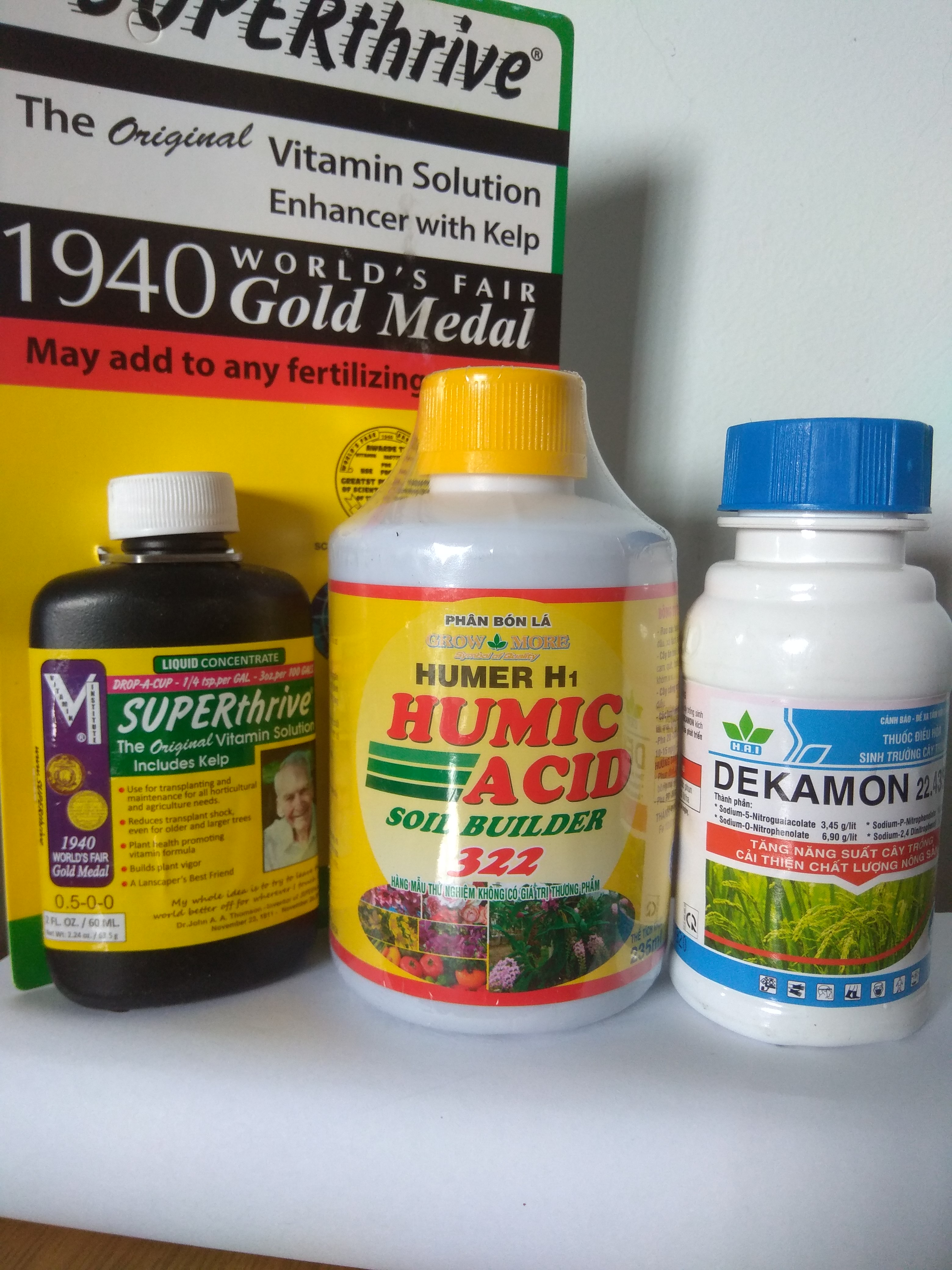 Combo siêu kích rễ Acid humic (235ml) + superthrive (60ml)+dekamon (100ml)