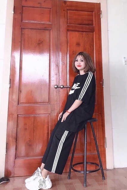 QUẦN THỂ THAO BA SỌC RỘNG