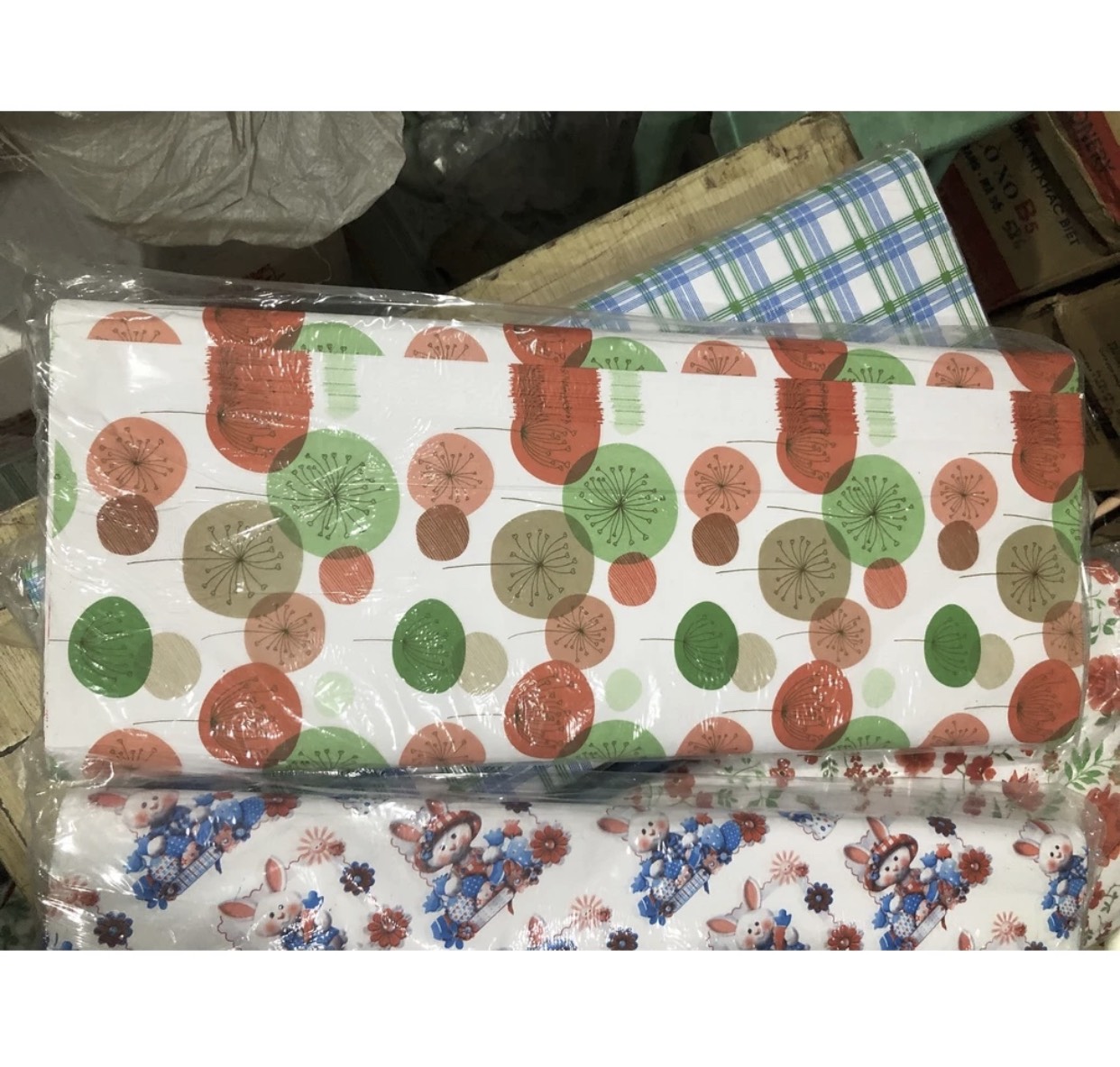 100 Tờ Giấy Bọc Quà 50x50cm