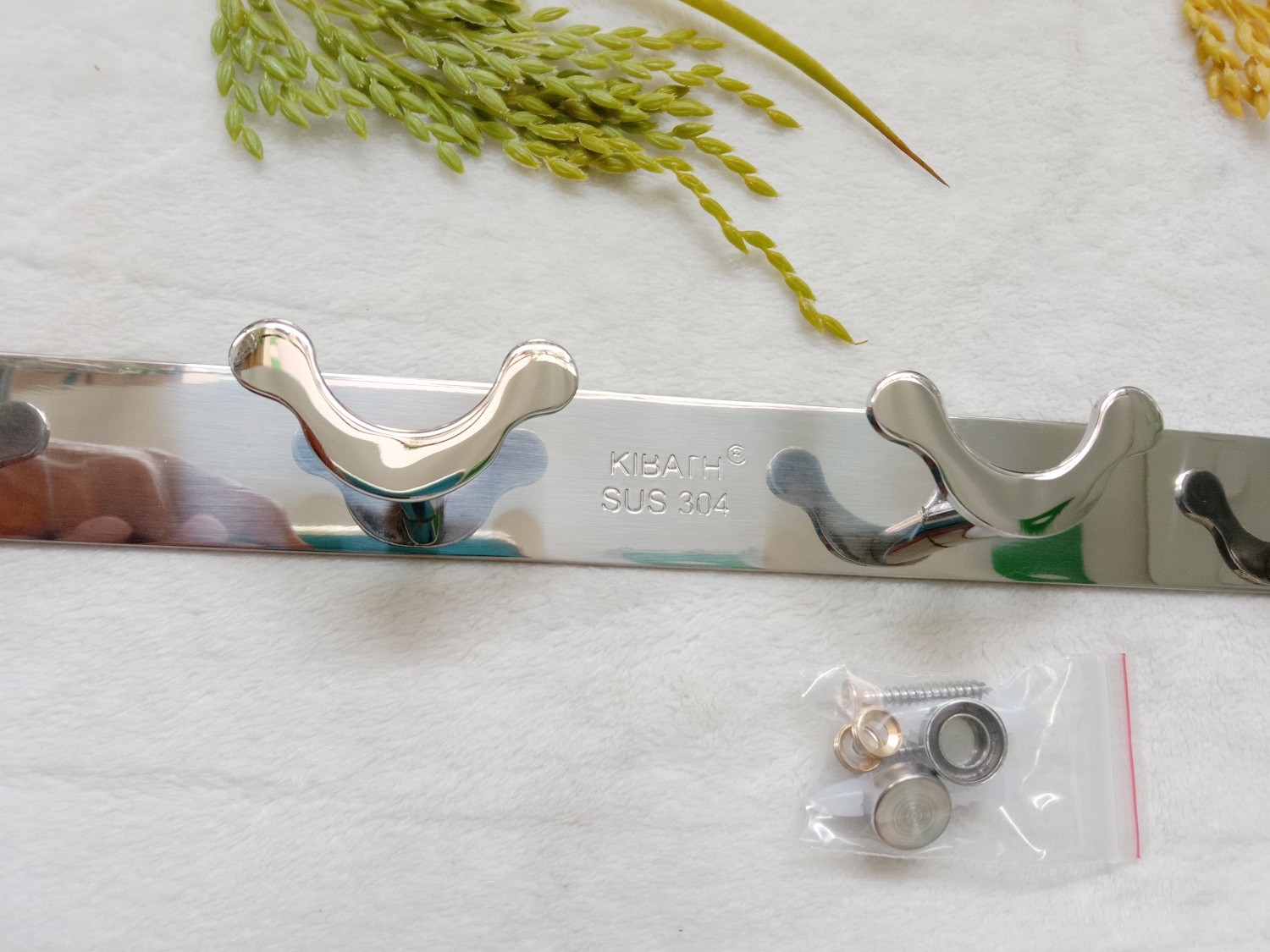 [HCM]Móc áo Kibath 6 chấu chữ V inox 304