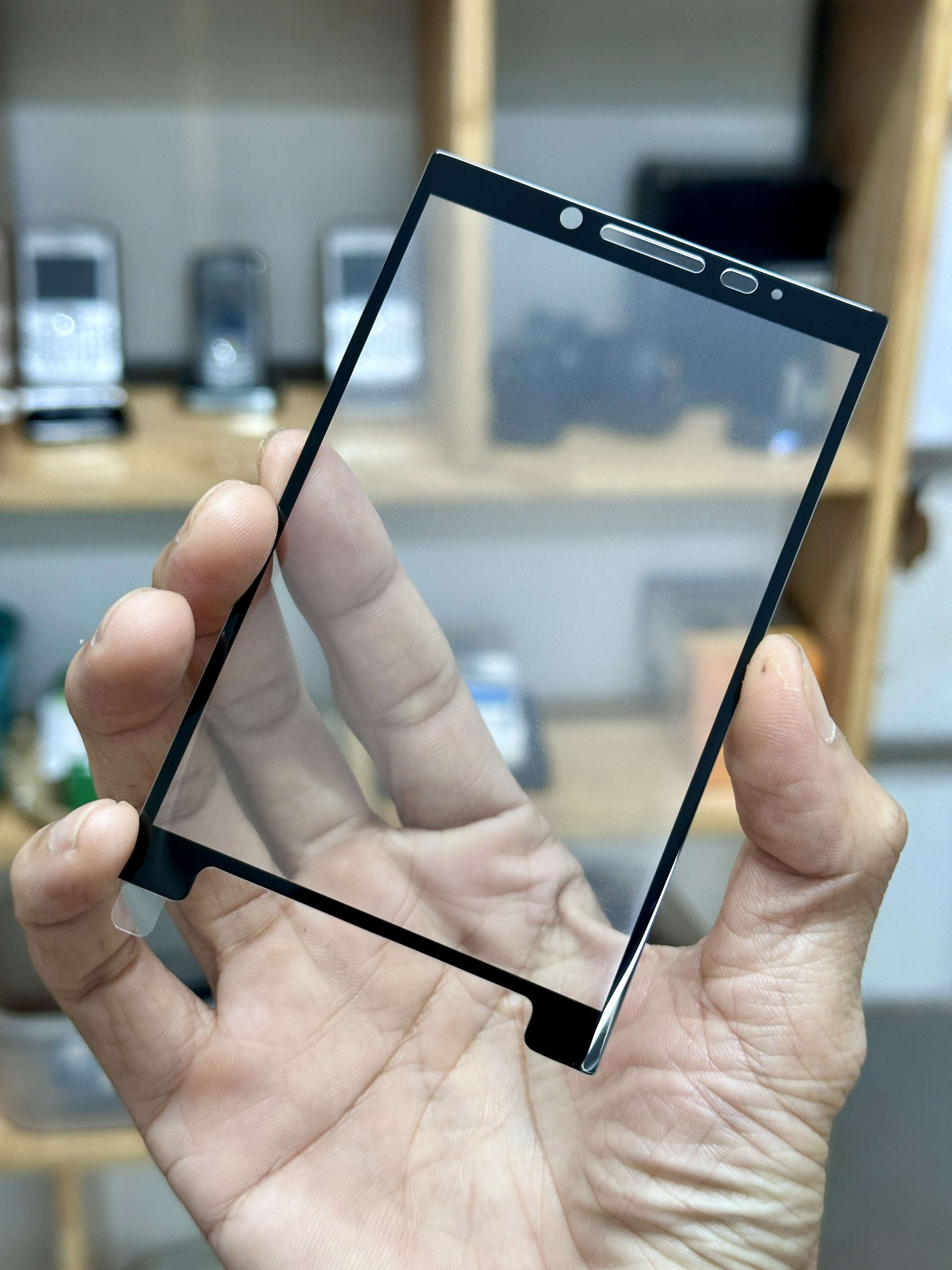 [LaoHac Store] Dán cường lực cho BlackBerry Key 2