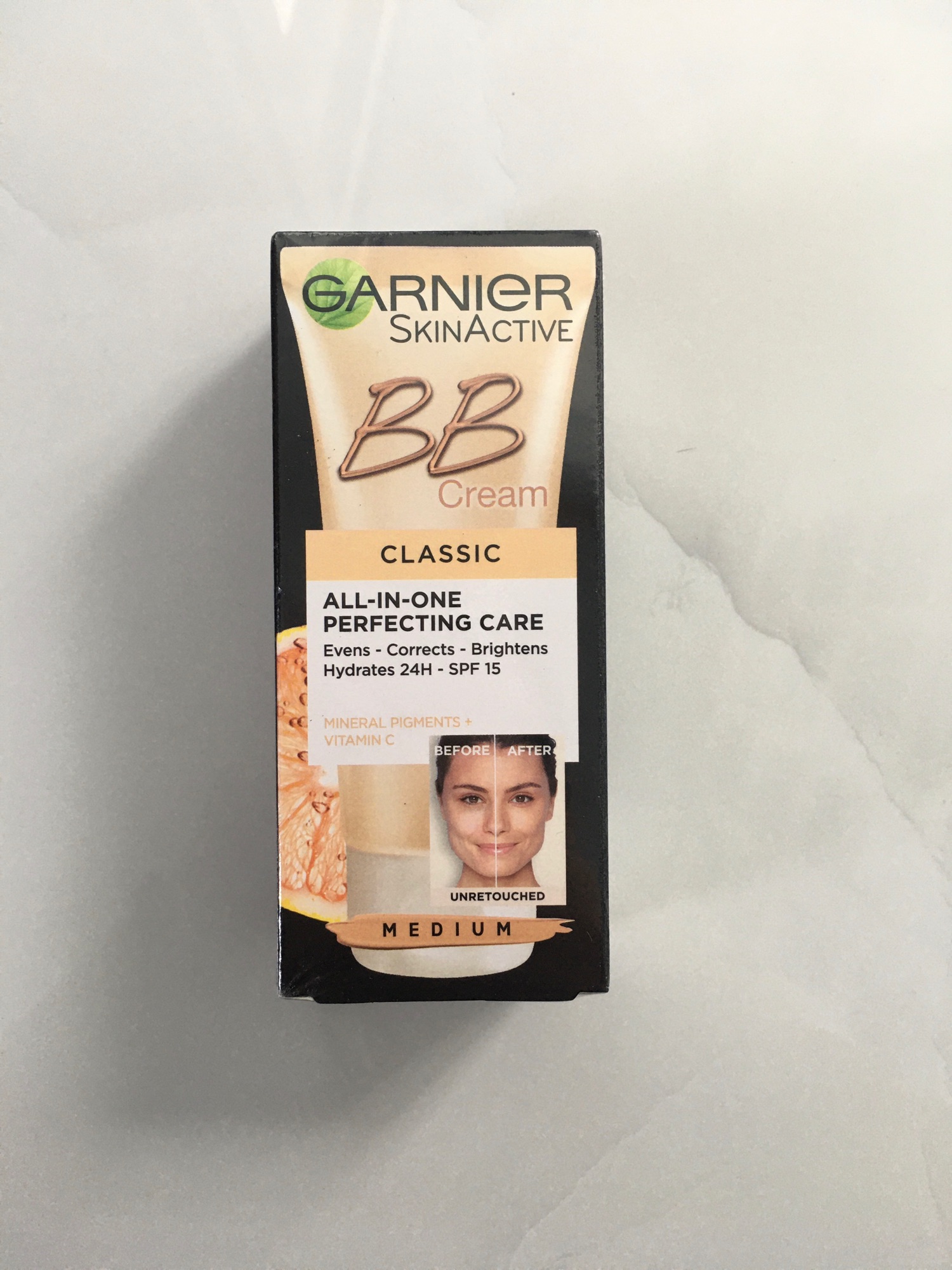 Kem trang điểm Garnier Skin active BB Cream
