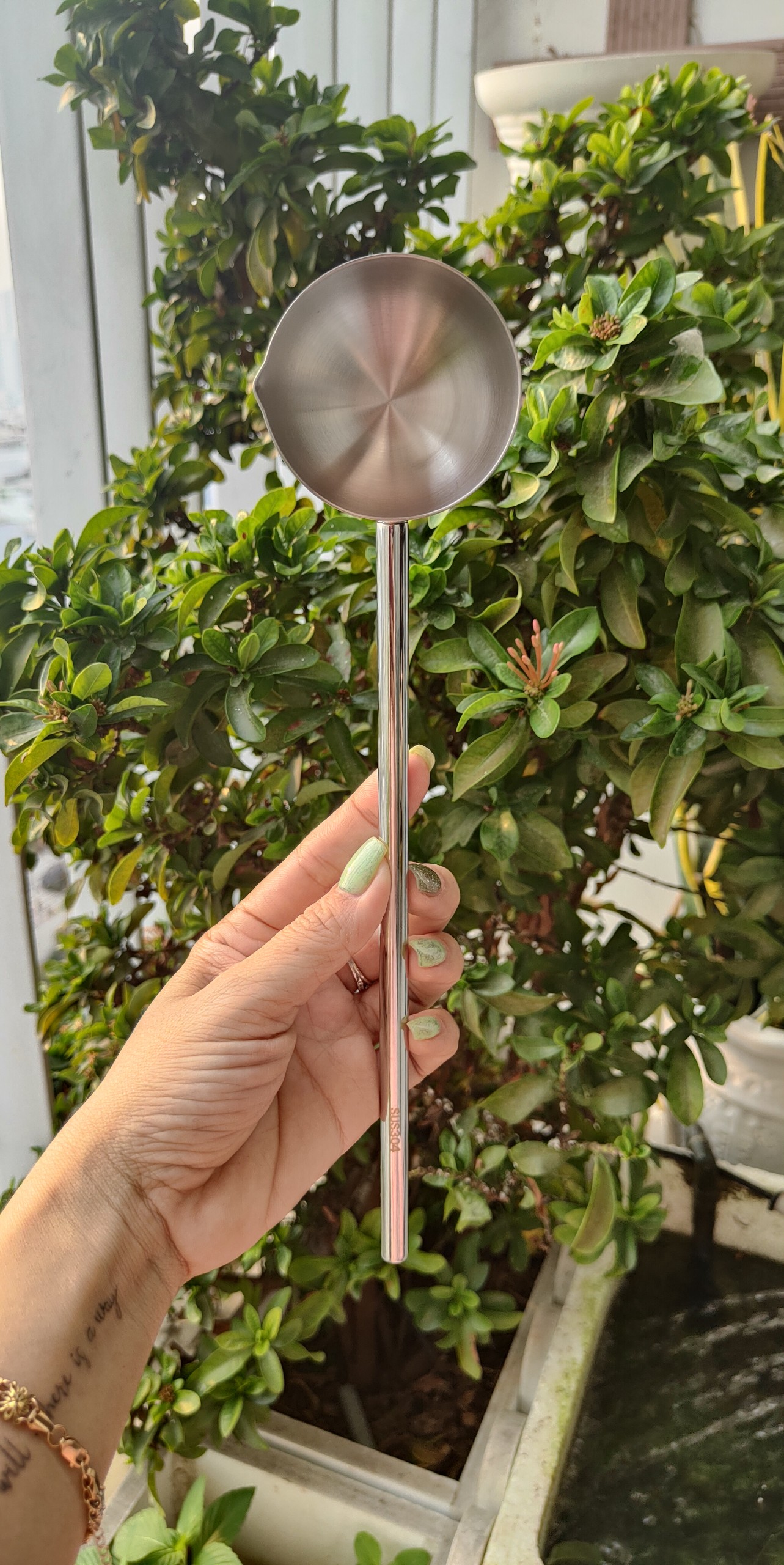 Gáo Múc rượu / múc dầu  Mini cán dài 75ML