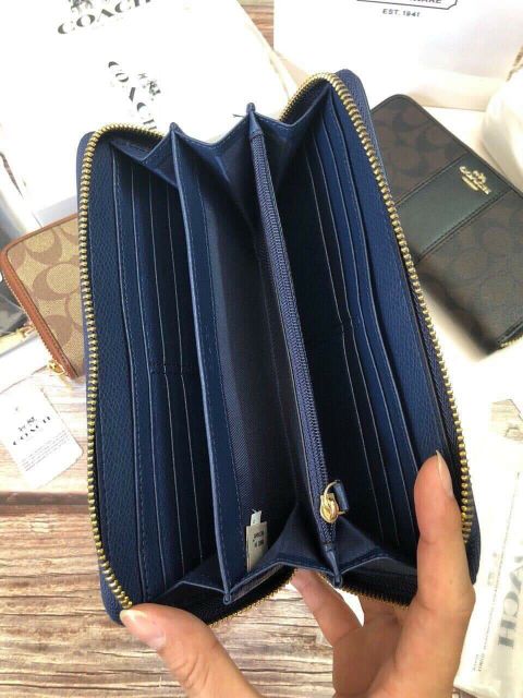VÍ DÀI NỮ KHÓA KÉO COACH hàng chuẩn Auth