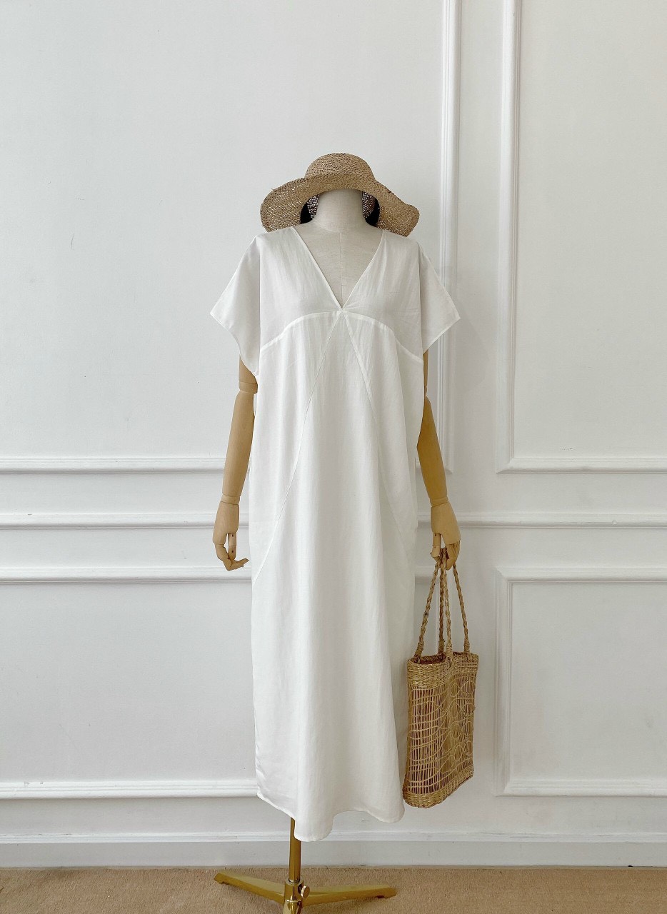 Đầm maxi oversize cổ V tay cánh dơi