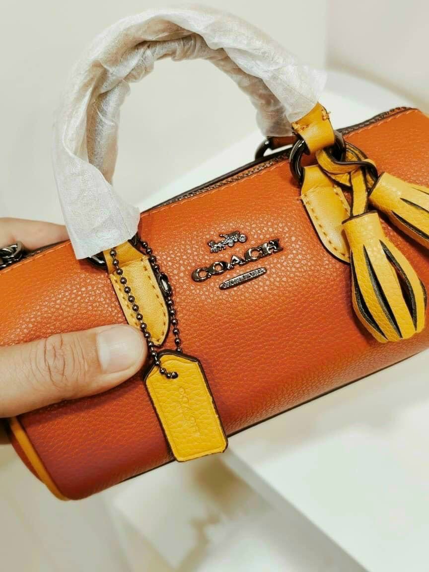 Túi đeo chéo nữ C O A C H fullbox size 18*14*8 cm