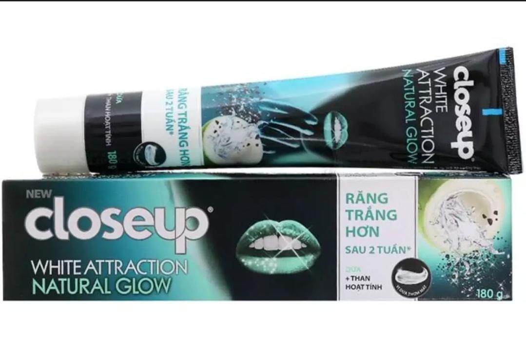 [HCM]kem đánh răng close up dừa 180gr