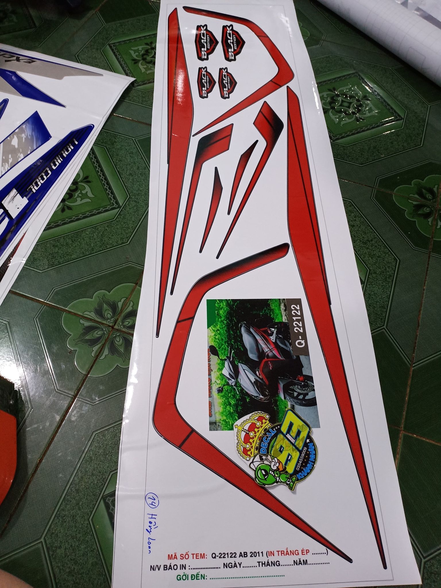 Tem rời AB 2011 đỏ xe đen
