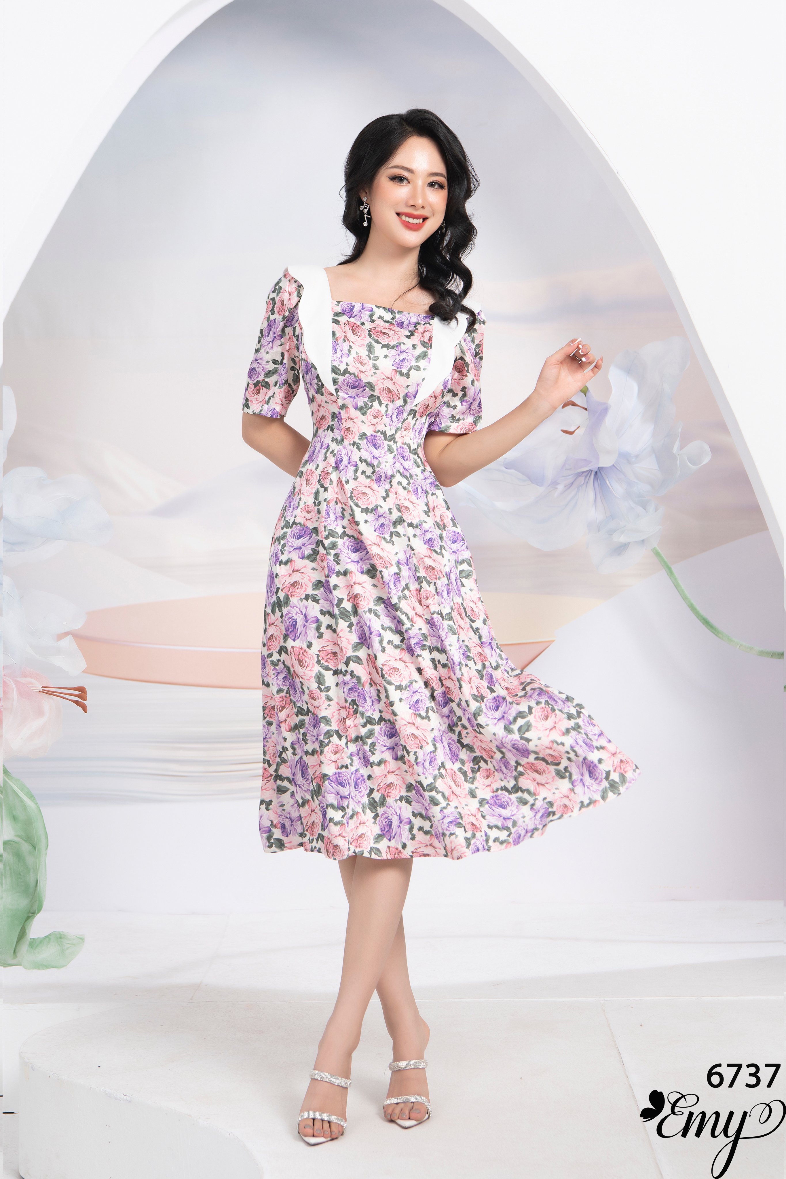 Đầm EMY EM6737 Xoè Cổ Vuông Phối