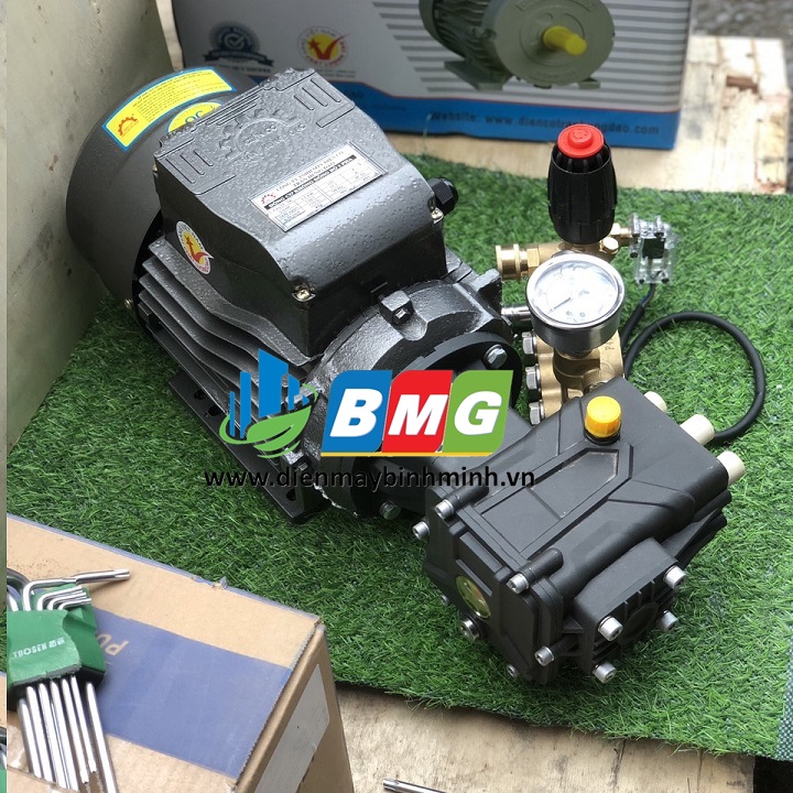 Máy rửa xe cao áp 3Kw đầu Shinko pitong sứ