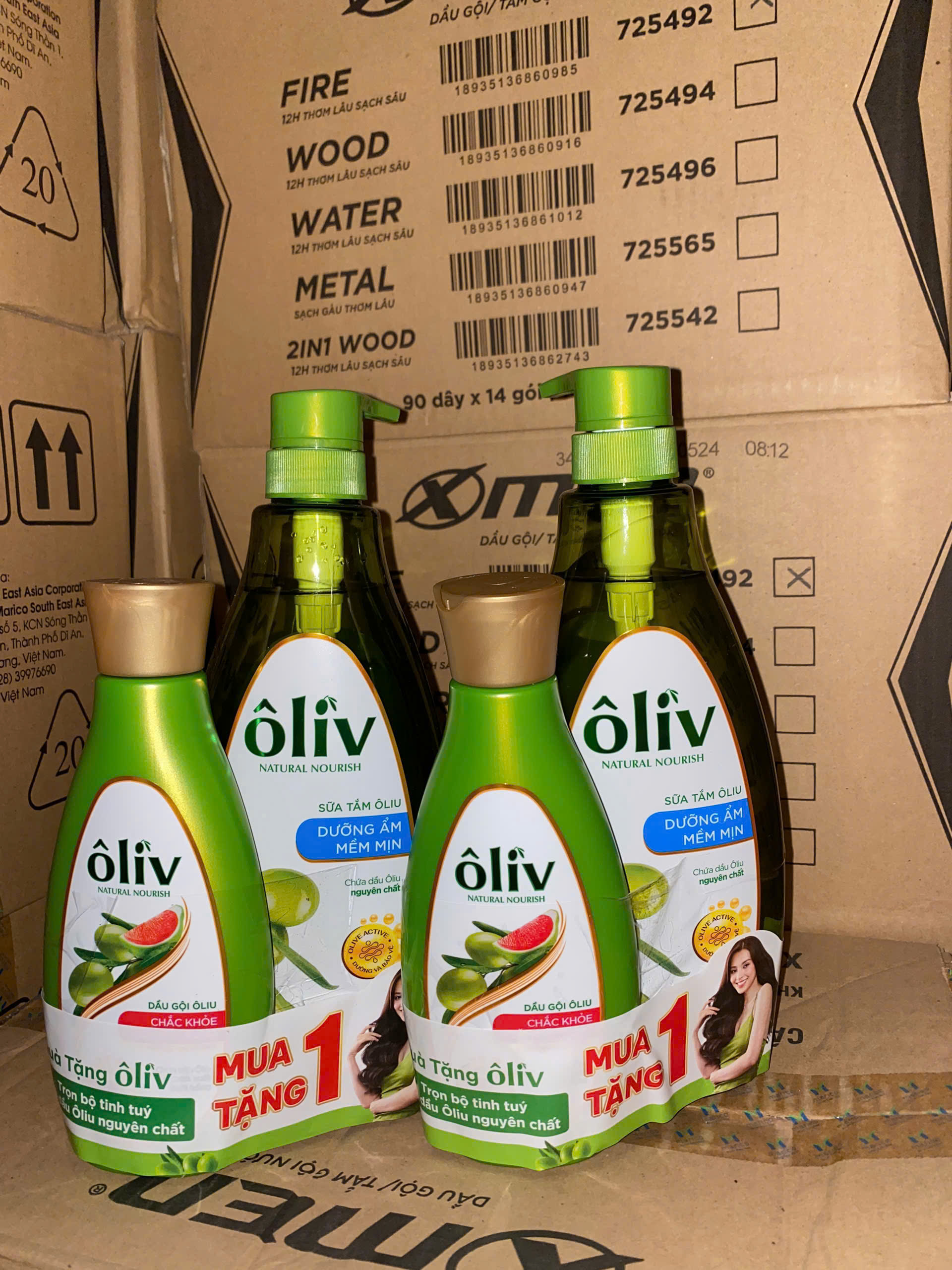 Sữa Tắm Dưỡng Ẩm Oliv Purite Provence Chai 650ml tặng kèm chai dầu gội 165ml