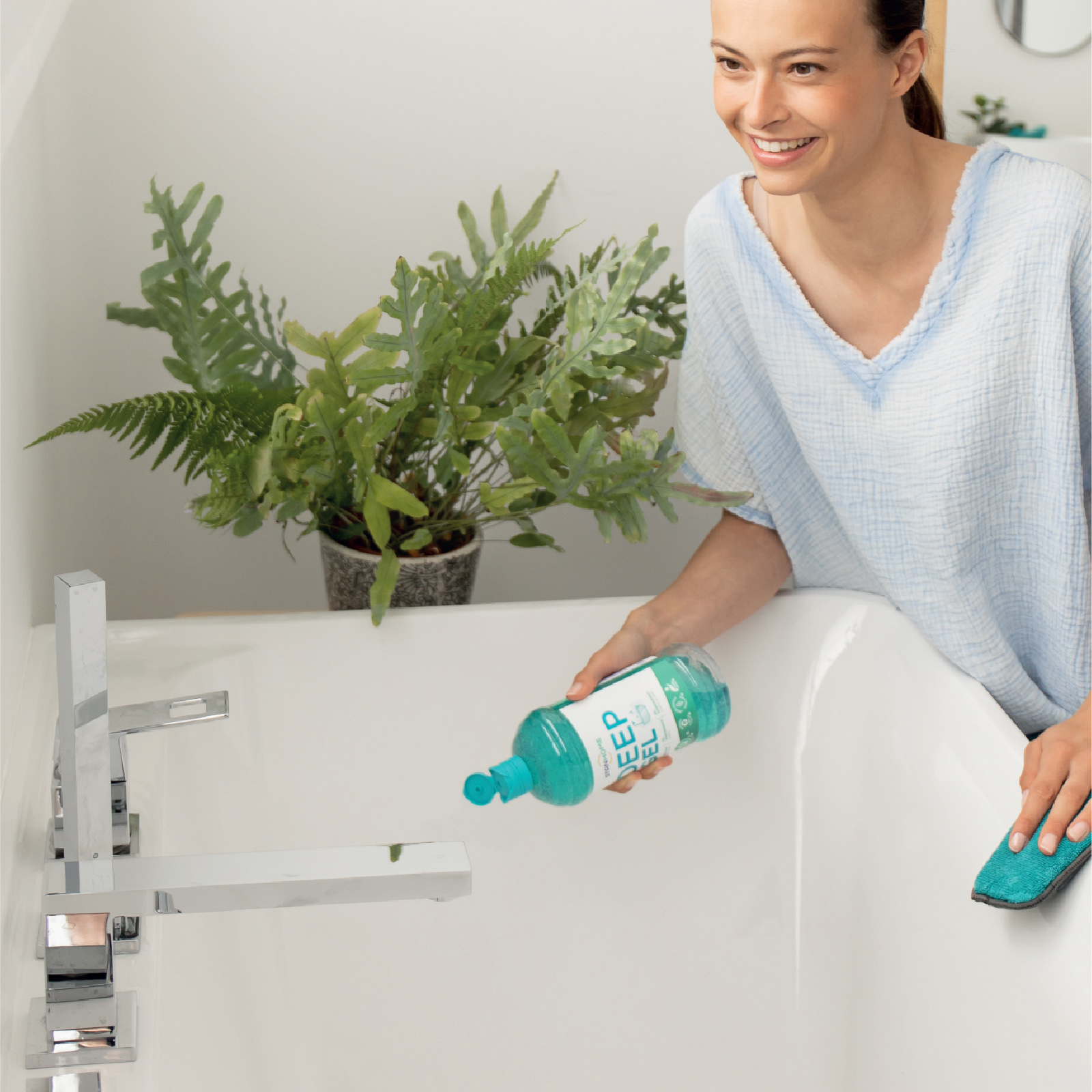 Gel làm sạch đa năng cho cặn canxi, nước cứng Stanhome DEEP GEL 750ml- chai trong