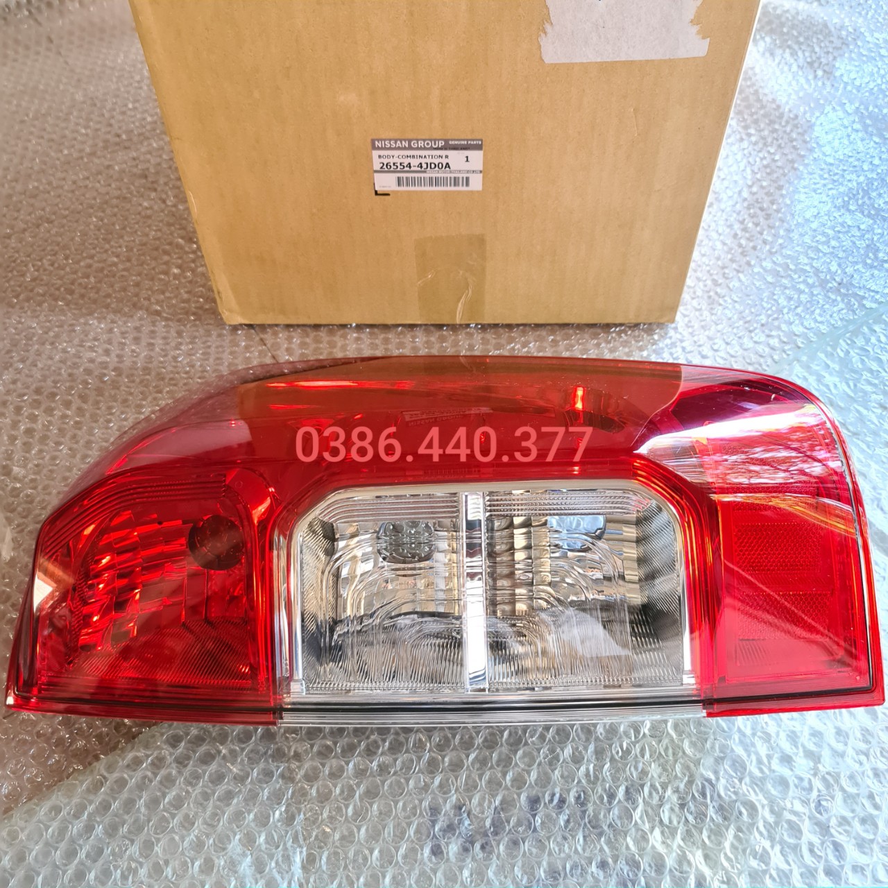Đèn hậu Navara NP300 (Có phân vế, Giá 1 Chiếc) Xịn