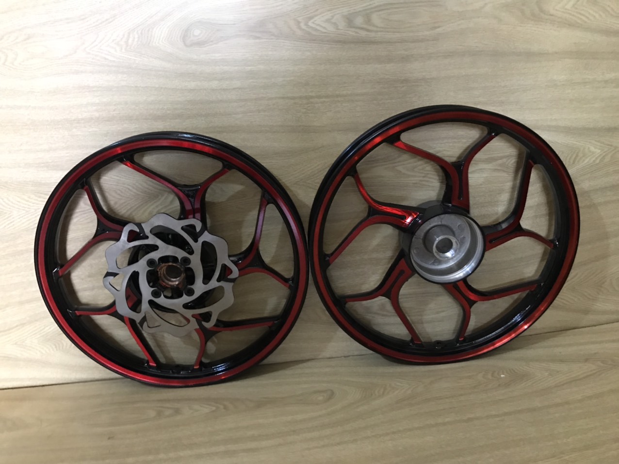 MÂM VÀNH ĐÚC ASIO ĐĨA WAVE S RS RSX 110,BLADE VÀ FUTURE 125  ĐỜI 2012 TRỞ LÊN ZIN THEO XE KHÔNG CHẾ CHÁO