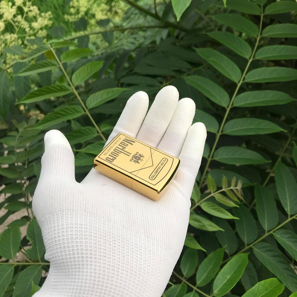 [HCM]Bật Lửa Zippo USA Khắc Logo Malboro - Tặng Xăng Đá