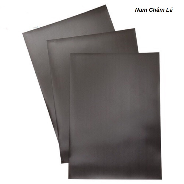 Nam Châm Lá Dẻo Khổ A4 Có Sẵn Keo Mặt Sau