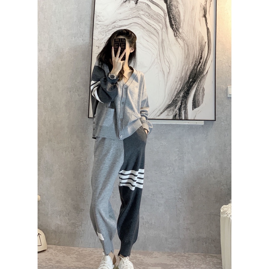 Đồ bộ nữ len tăm phối sọc thể thao