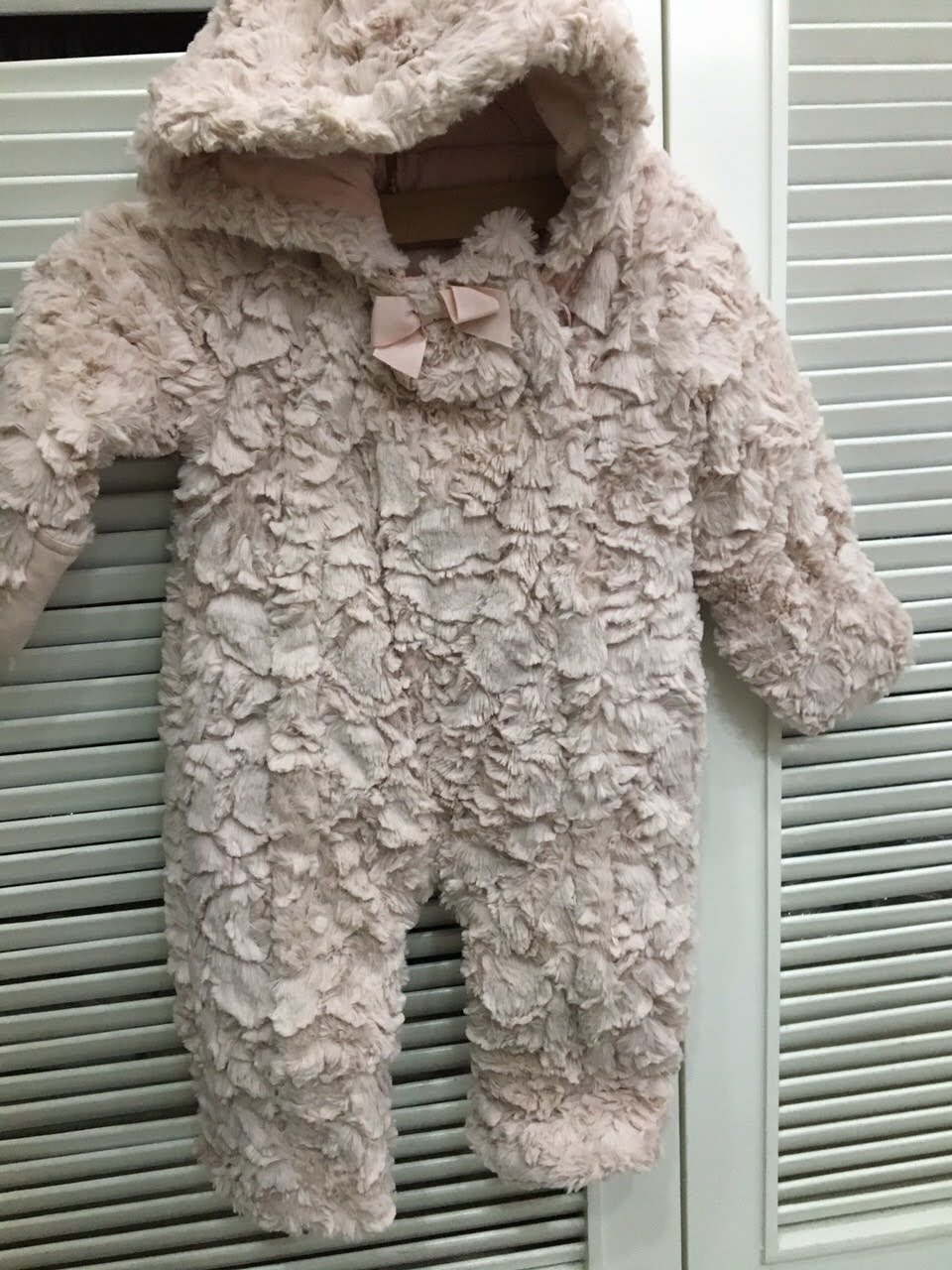 BODY lông cừu mềm mịn màu hồng nhạt dành cho bé gái