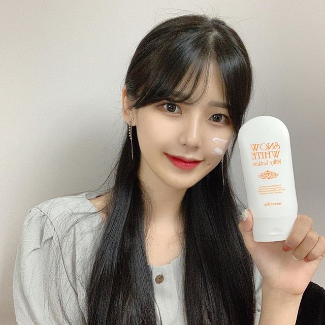 Sữa Dưỡng Trắng Da Toàn Thân Secret Key Snow White Milky Lotion 120g + Tặng Mặt Nạ 3W Clinic - HAFA STORE