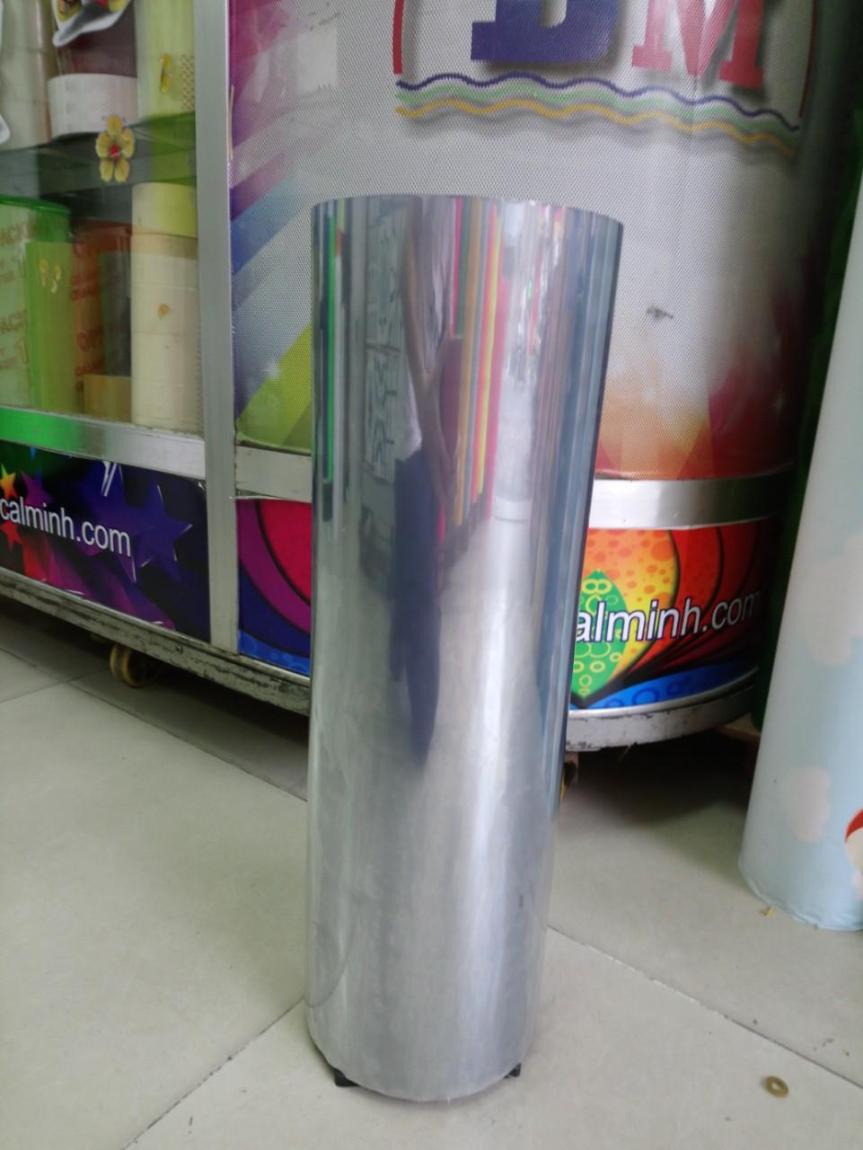Decal keo trong dán xe ( 50cm X 300cm )