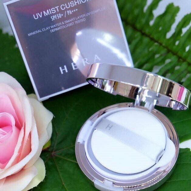PHẤN NƯỚC HERA TẶNG KÈM LÕI SƠ CUA