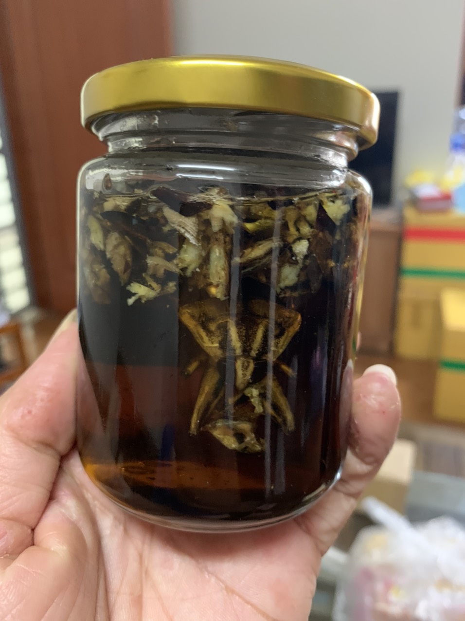 Nước mắm cà cuống nguyên con 200ml