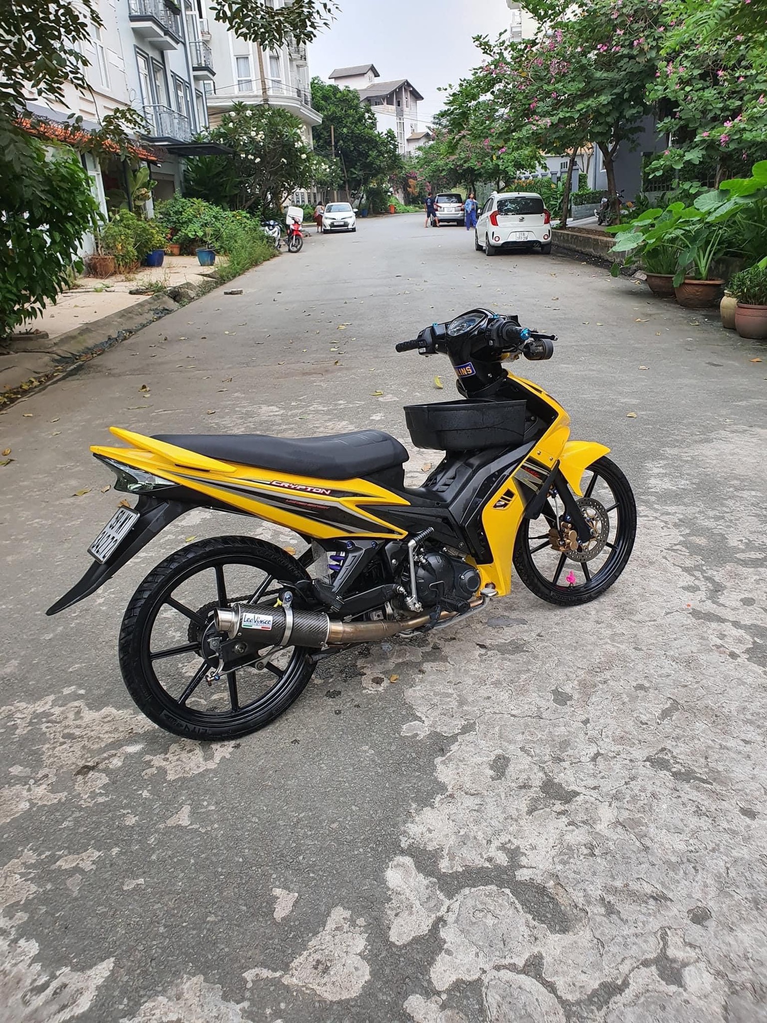 Tem rời ex 2010 Crypton dán xe vàng