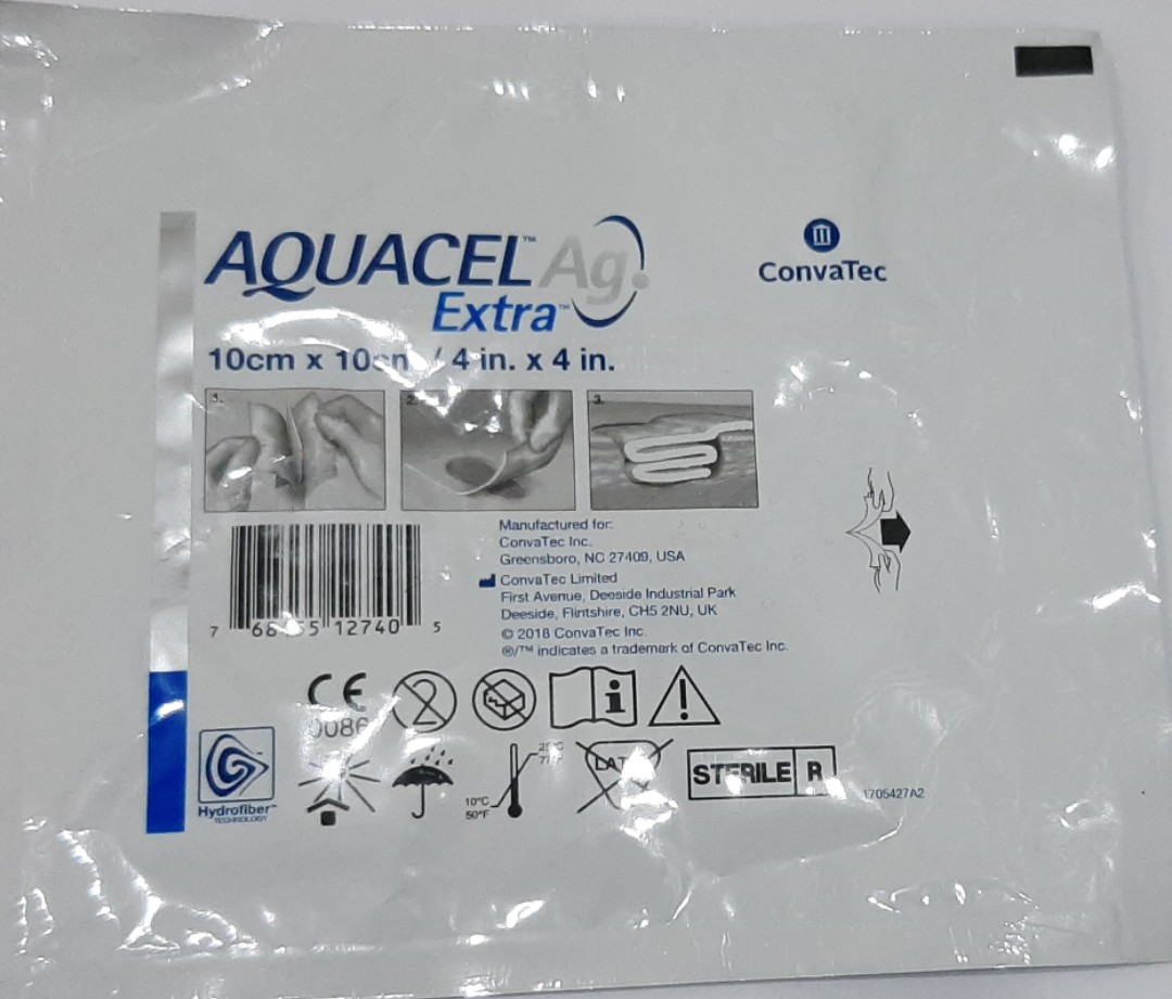 GẠC KHÁNG KHUẨN HÚT DỊCH  AQUACEL AG EXTRA 10X10CM