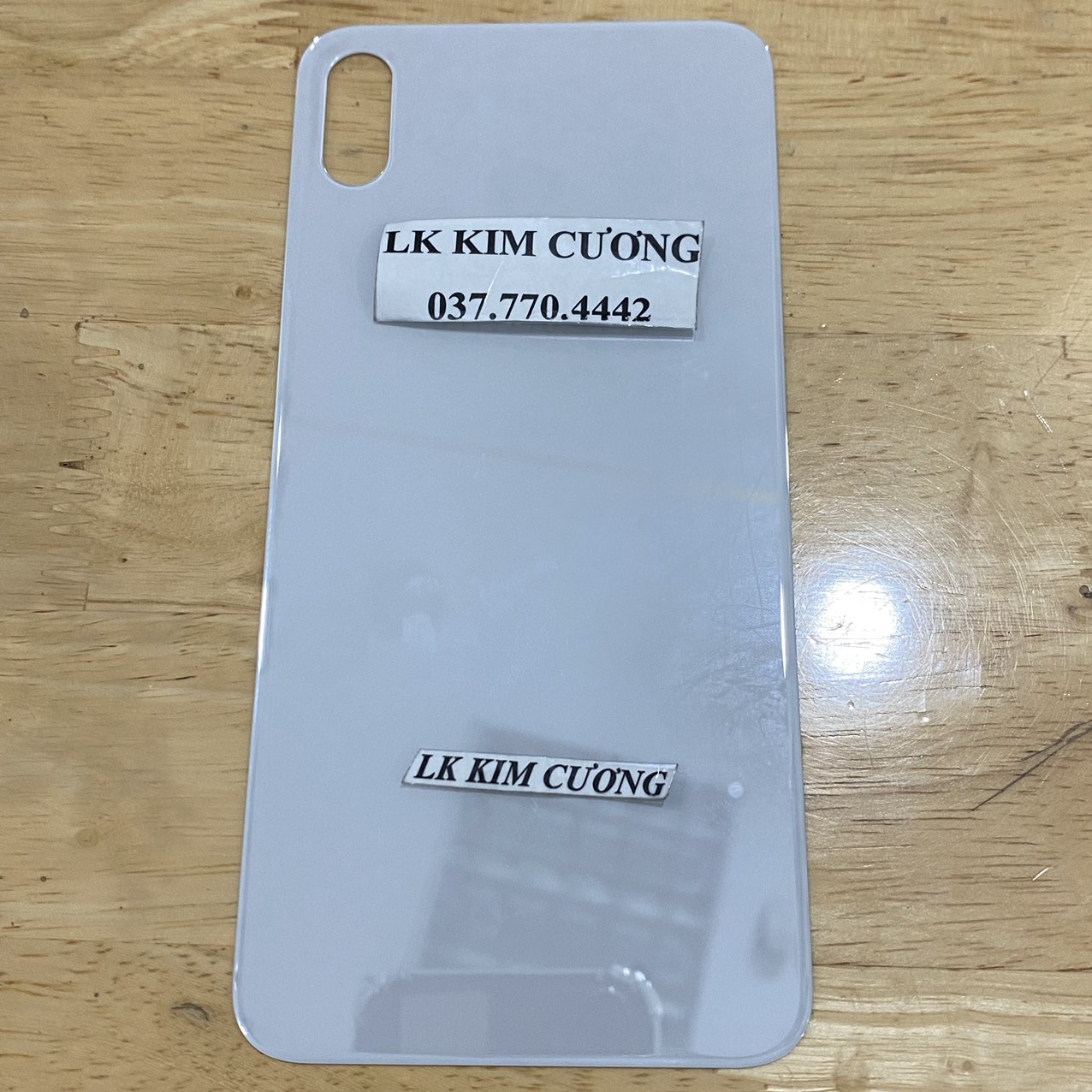 Nắp lưng Lỗ bé thay thế ip XS MAX