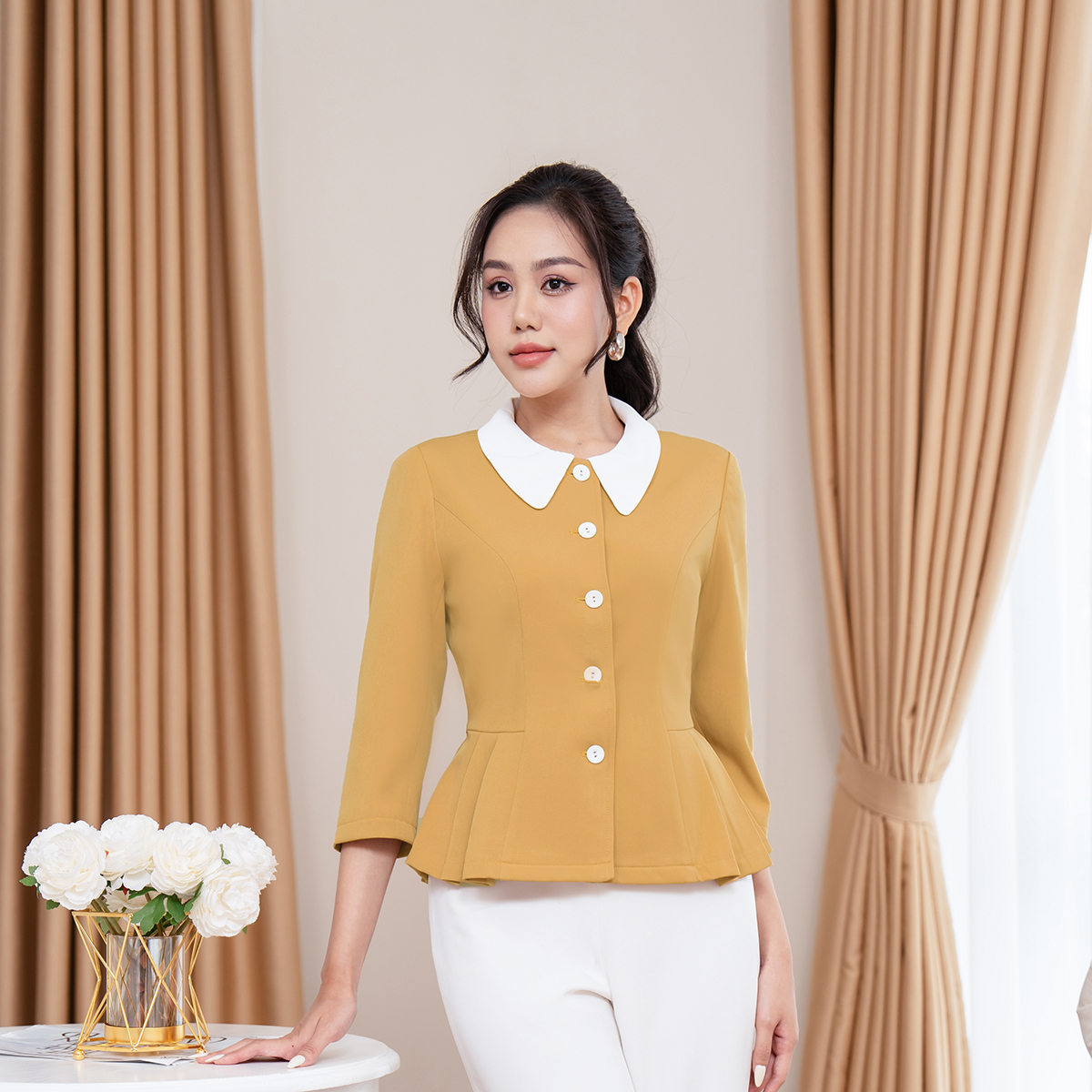 Áo vest cổ phối xếp ly gấu lamer l65b23q019