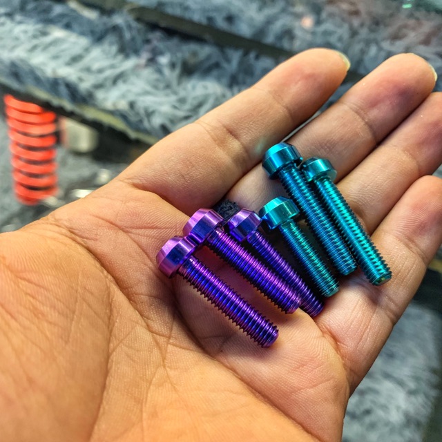 Ốc 6li Đầu Trụ Titan Gr5 Đủ Size