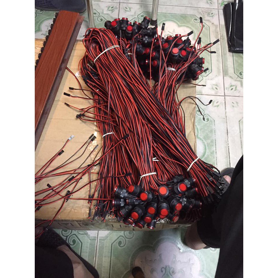 Nút nguồn máy tính cho phòng net. Nút tắt mởi nguồn dành chuyên cho các dàn game