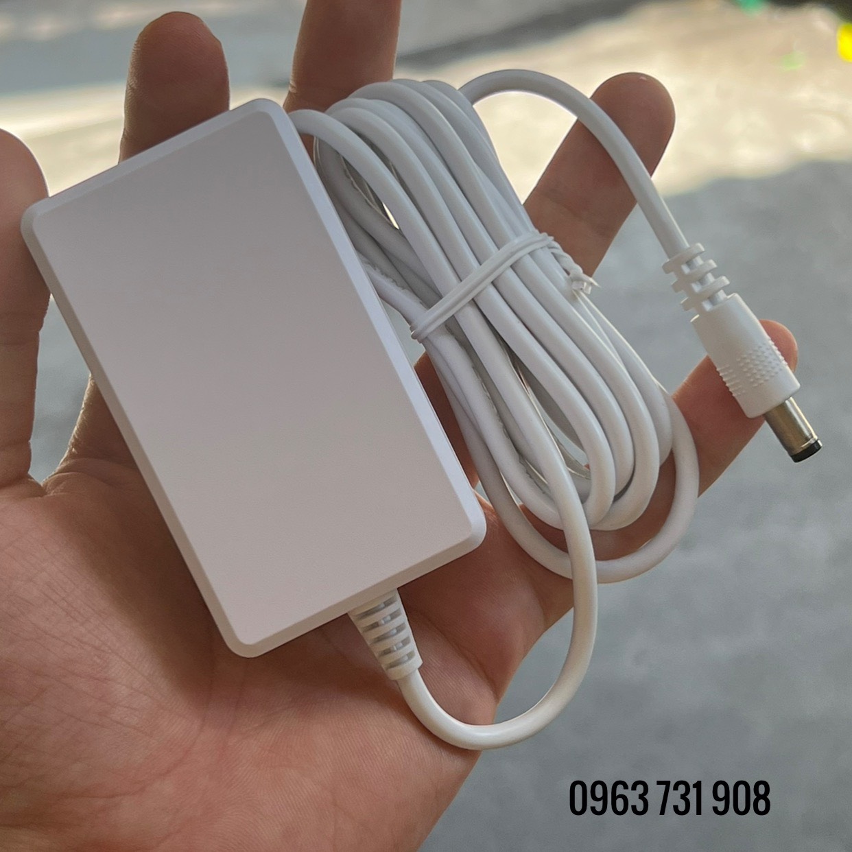 Adapter nguồn 15V 2A hàng cao cấp
