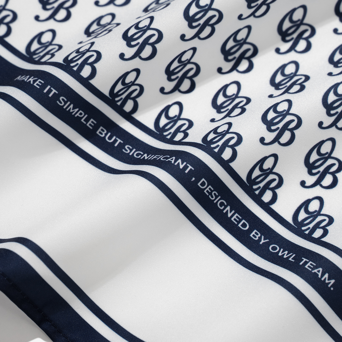 Khăn vuông Owlbrand Bandana AAO/Trắng