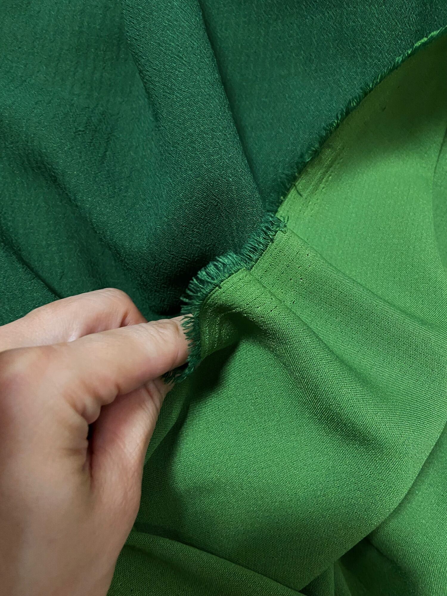 1m vải lụa dày dặn giản nhẹ may thiết kế sang chất khổ 1m4