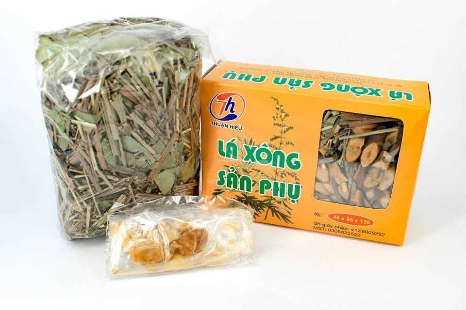 Lá Xông Sản Phụ Cho Mẹ Sau Sinh (1 Hộp)