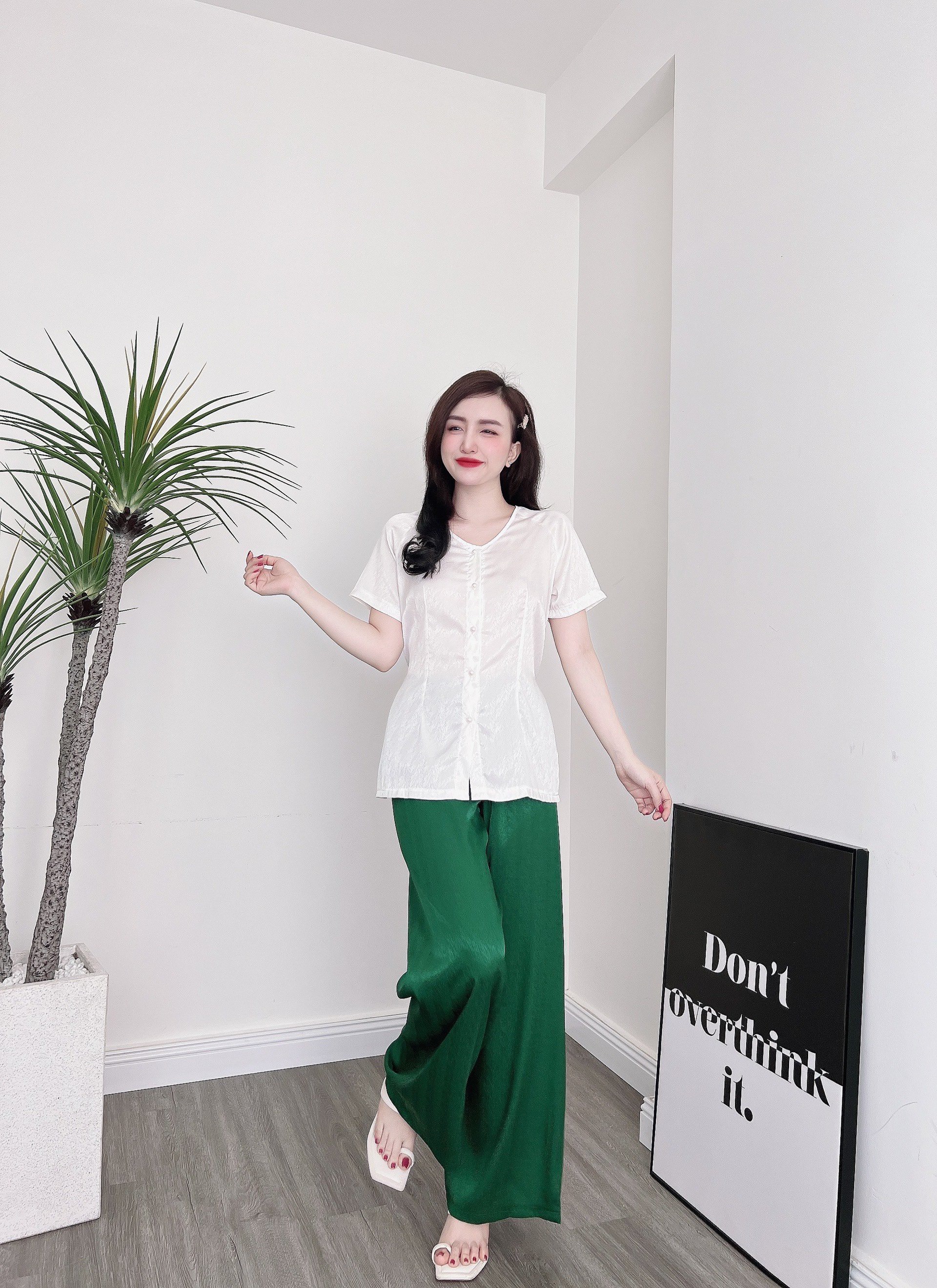 ÁO BÀ BA LỤA TRƠN CỔ TIM KÈM QUẦN