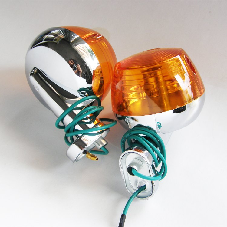Bộ 2 đèn Xi nhan xe 67, CD Benly,CHARLY Cup ,DH