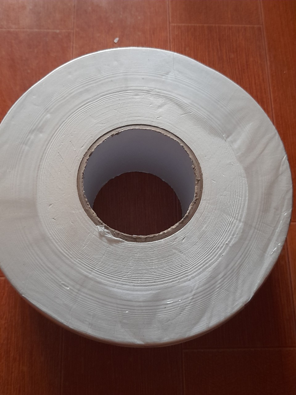 Giấy vệ sinh anandi cao cấp cuộn lớn 700g