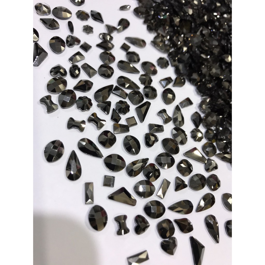 Đá Khối 30 Viên 30K Gắn Móng - sinailmi